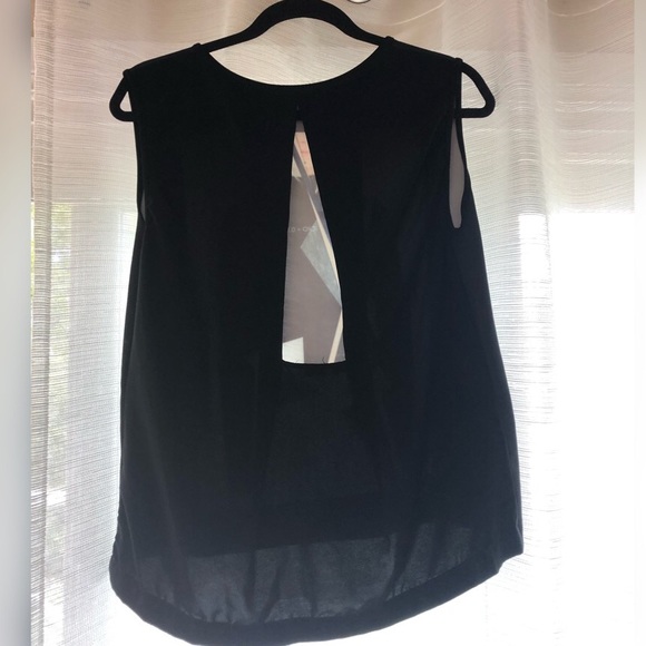 Zara W/B collection Sleeveless shirt - Picture 2 of 3